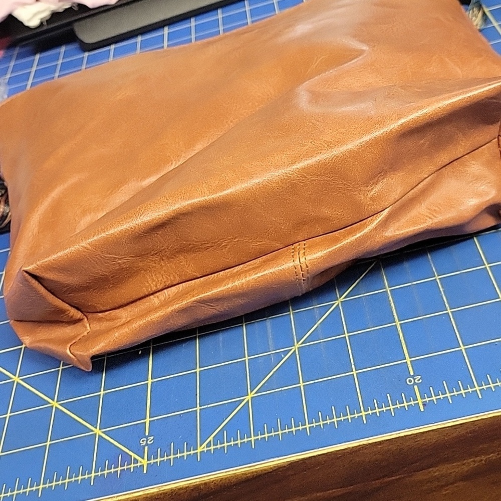 Brown Pleather Shoulder Bag Pattern 44" Adjustable Strap 13" x 9" x 3.5" - Picture 6 of 8